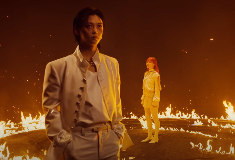 LiSA e Felix do Stray Kids lançam videoclipe eletrizante para a abertura da 2ª temporada de Solo Leveling