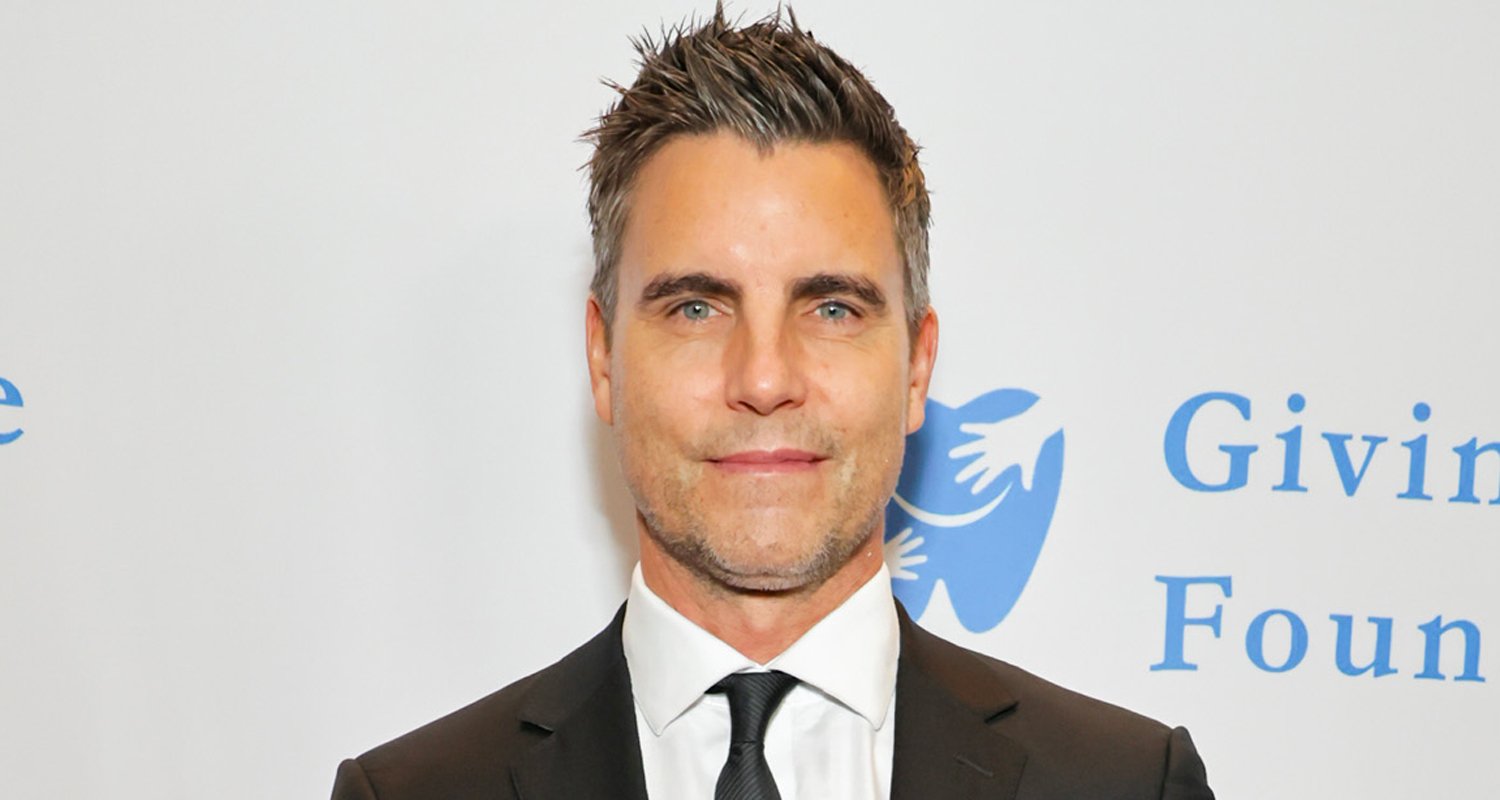 Colin Egglesfield: Atualizações de saúde um ano após terceiro diagnóstico de câncer. - Featured Image