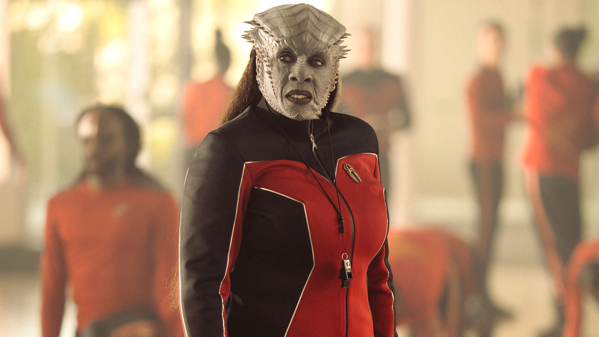 Gina Yashere fala sobre relação entre Lura Thok e Jett Reno no Star Trek: Starfleet Academy - Featured Image