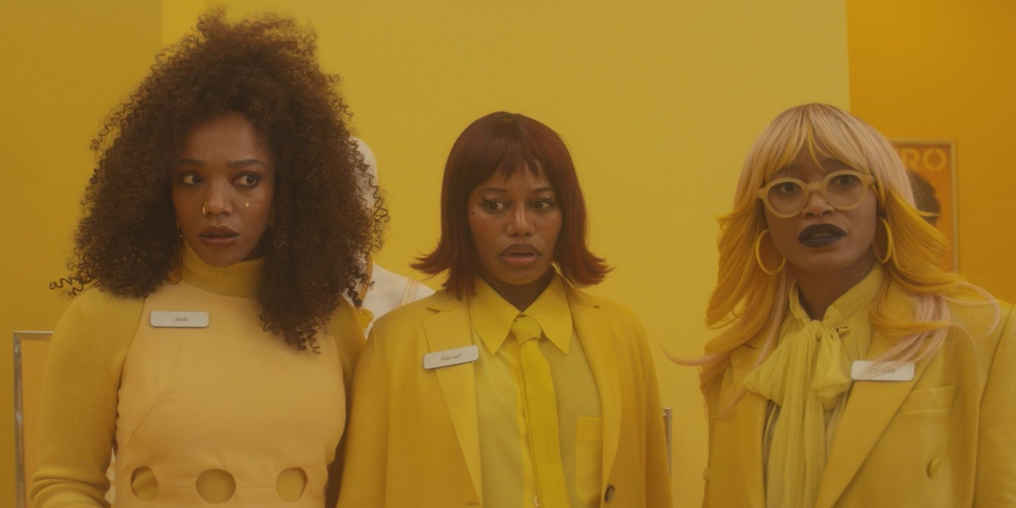 "I Love Boosters Review: Comédia surreal de assalto de Boots Riley desconstrói o capitalismo" - Featured Image